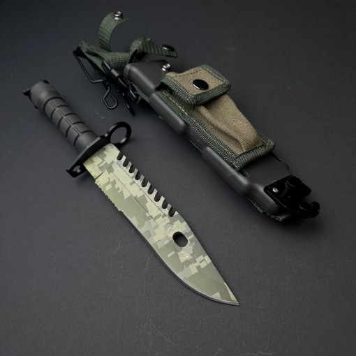 Cutit tactic camuflaj 33cm, camping si drumetii, lama otel inoxidabil, diverse functii, husa FR17