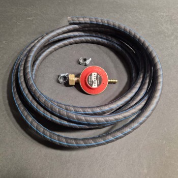 Set 4 piese Furtun gaz cu insertie 5m,  Ceas regulator LPG si 2 Coliere fixare furtun