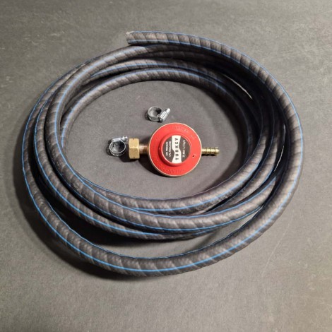 Set 4 piese Furtun gaz cu insertie 5m,  Ceas regulator LPG si 2 Coliere fixare furtun
