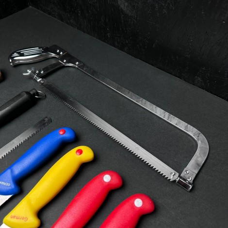 Set macelarie 8 piese, Toporisca, Fierastrau de mana tăiat oase cu 2 panze, 4 cutite si pila ascutit