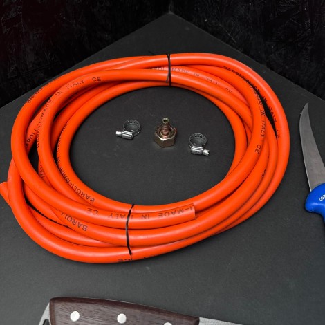 Set macelarie 11 piese, Arzator Nurgaz, Satar, 4 Cutite inox, pila ascutit si furtun gaz 5m cu accesorii