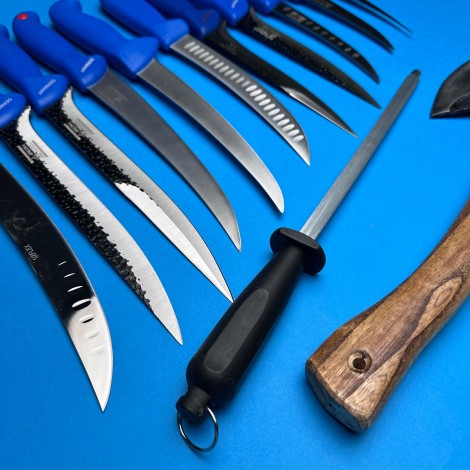 Set macelarie 13 piese, Toporisca, 4 cutite fier forjat, 7 cutite inox + pila ascutit, albastru MPAB