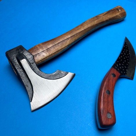 Set macelarie 4 piese, Toporisca despicat si Toporisca taiat Yang, Cutit fier forjat si Cutit transat