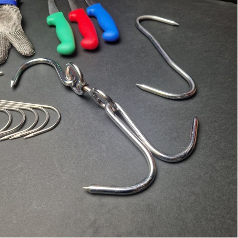 Set macelarie 12 piese, 3 Cutite, 7 Carlige diverse modele si manusa macelar