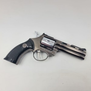 Brichetă decorativă pistol Wild West Magnum – formă realistă, reincarcabila, argintiu, husa, BRI-REVWM