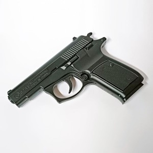 Brichetă decorativă pistol Z83 – formă realistă, reincarcabila, negru, BRI-Z83
