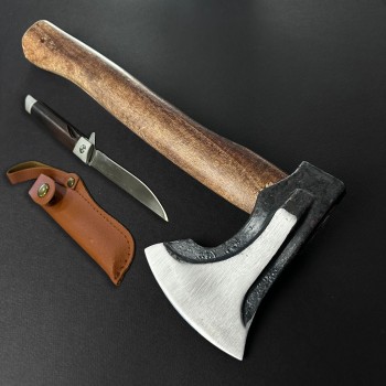 Toporisca macelarie 34cm, lama de 11cm, coada de lemn FeroCut + Cadou Briceag 21cm cu husa piele